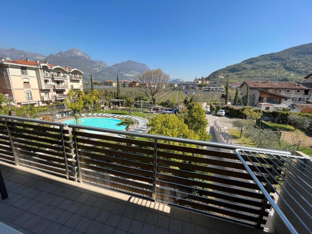 4 Limoni Apartment Resort Riva del Garda Dış mekan fotoğraf