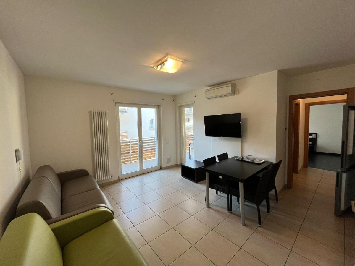 4 Limoni Apartment Resort Riva del Garda Dış mekan fotoğraf